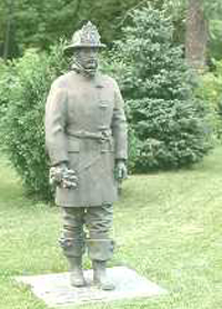 Engine 37 statue by artist Mark Jeffries