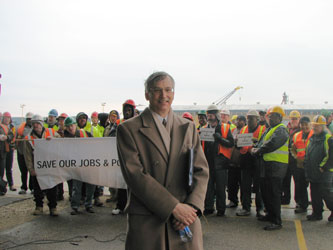 The International Longshoremen's Union stand behind Eric Reinelt in efforts to save port jobs from the Wis DNR's proposed vessel permitting rule