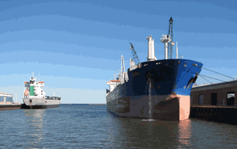 The Kwintebank and the Isolda in South Slip 2 November 9, 2006